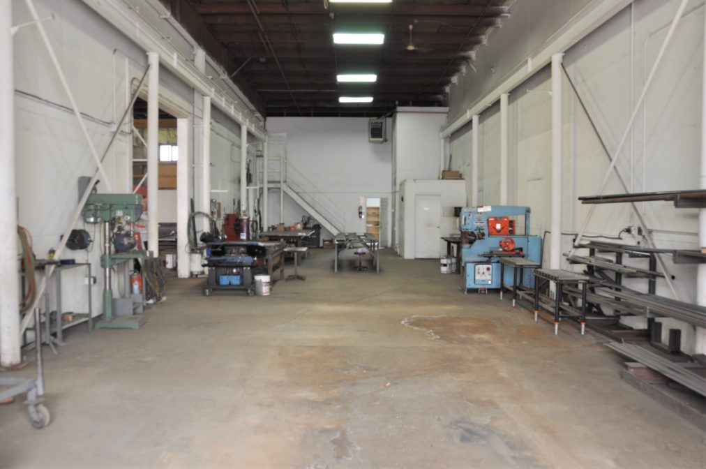 NISKU INDUSTRIAL BAYS W/CRANES Royal Park Realty