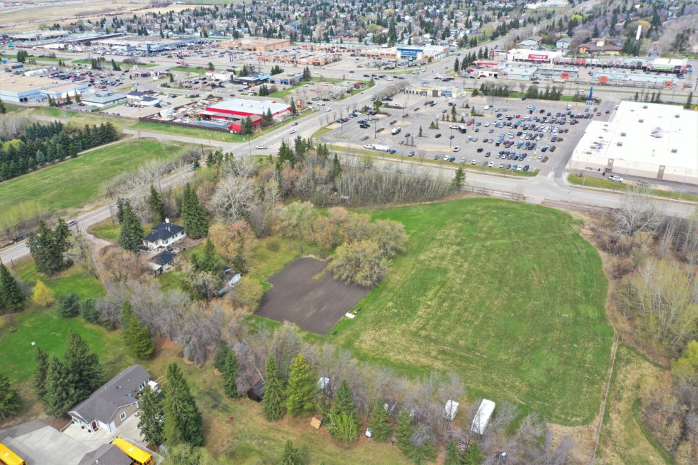 SHERWOOD PARK DEVELOPMENT LAND - Royal Park Realty