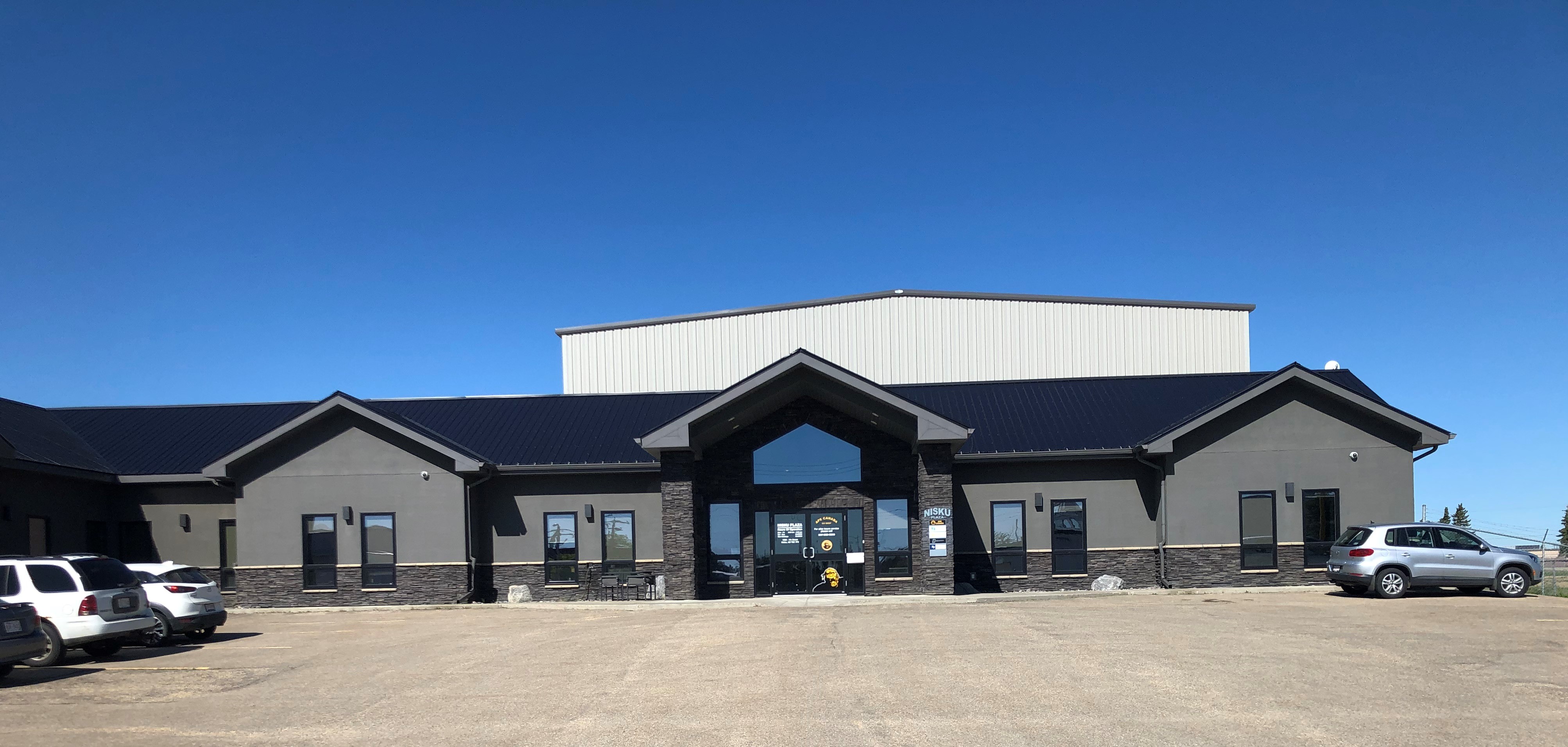 NISKU PLAZA Royal Park Realty